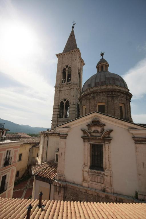 Hotel Rojan Sulmona Exteriör bild