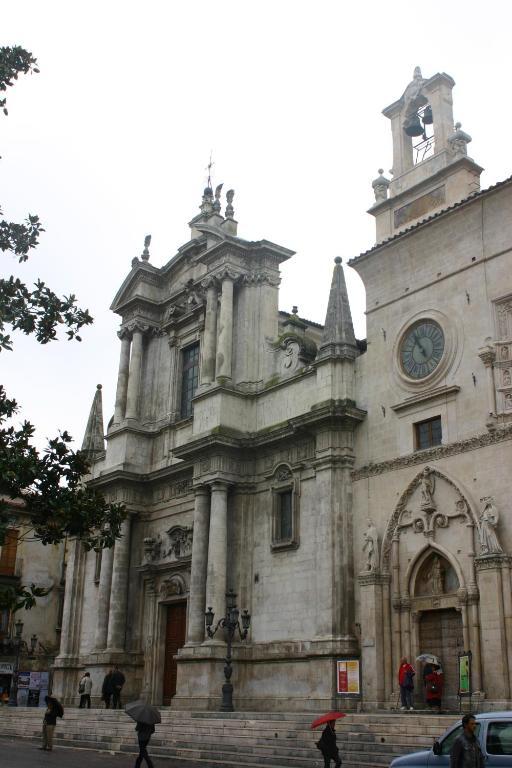 Hotel Rojan Sulmona Exteriör bild