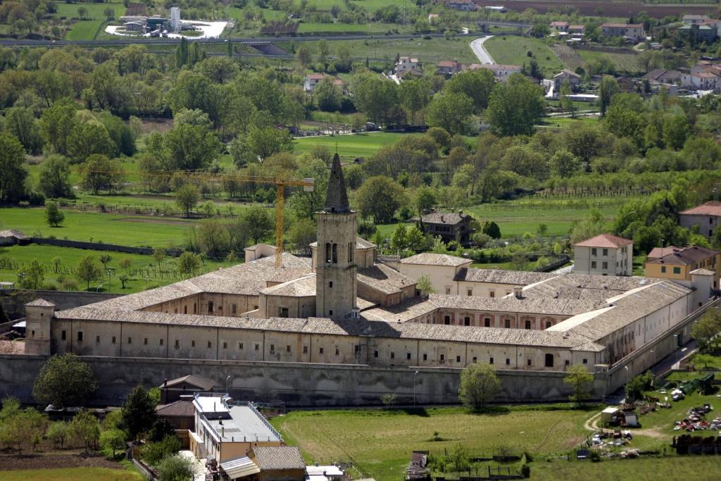 Hotel Rojan Sulmona Exteriör bild