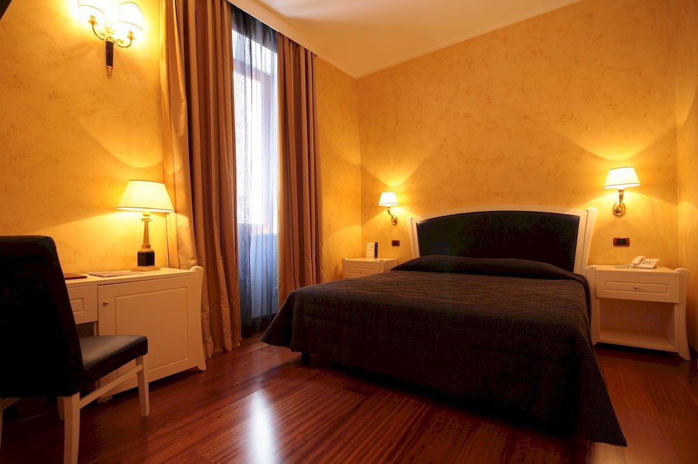 Hotel Rojan Sulmona Exteriör bild