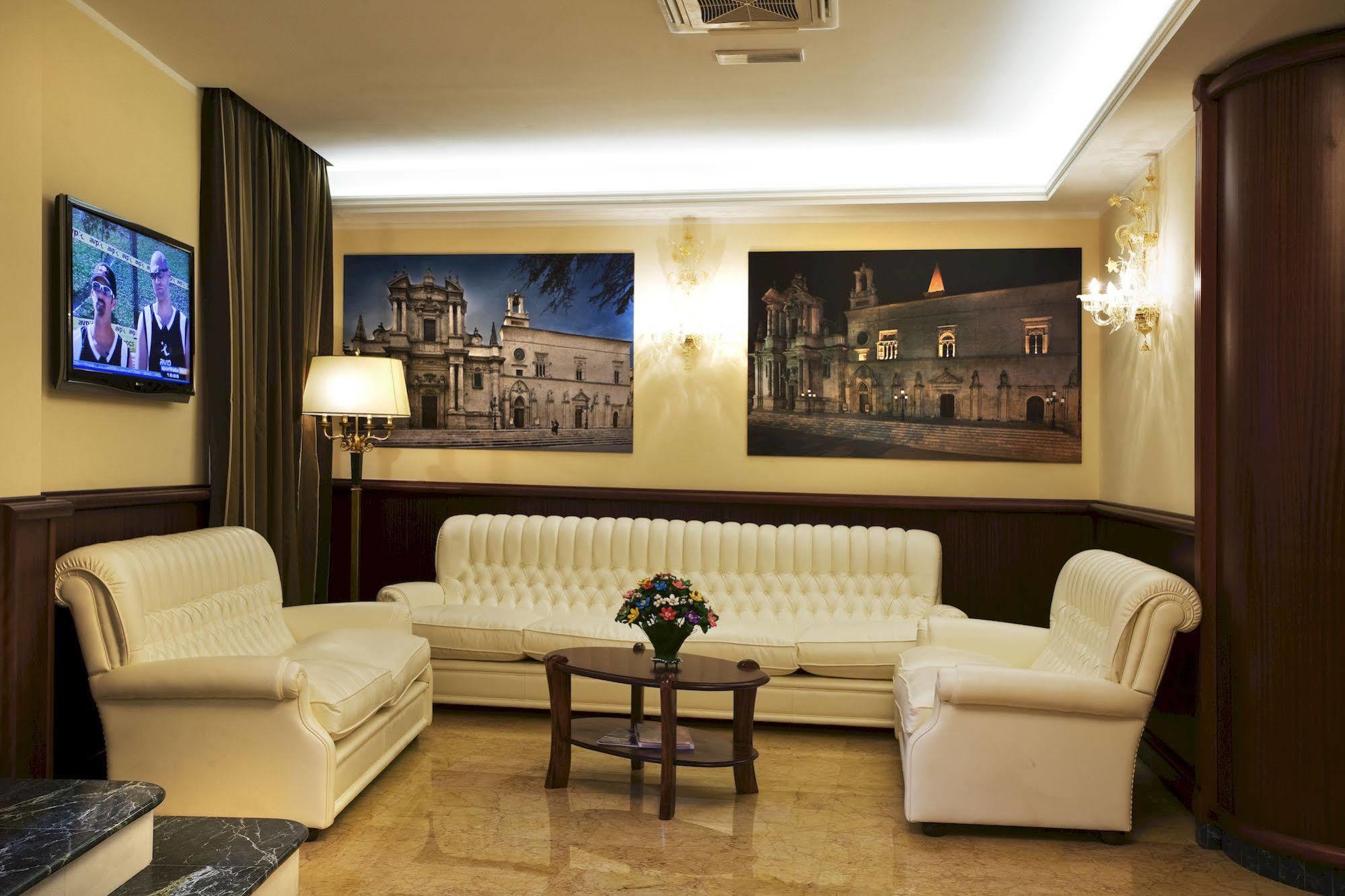 Hotel Rojan Sulmona Exteriör bild