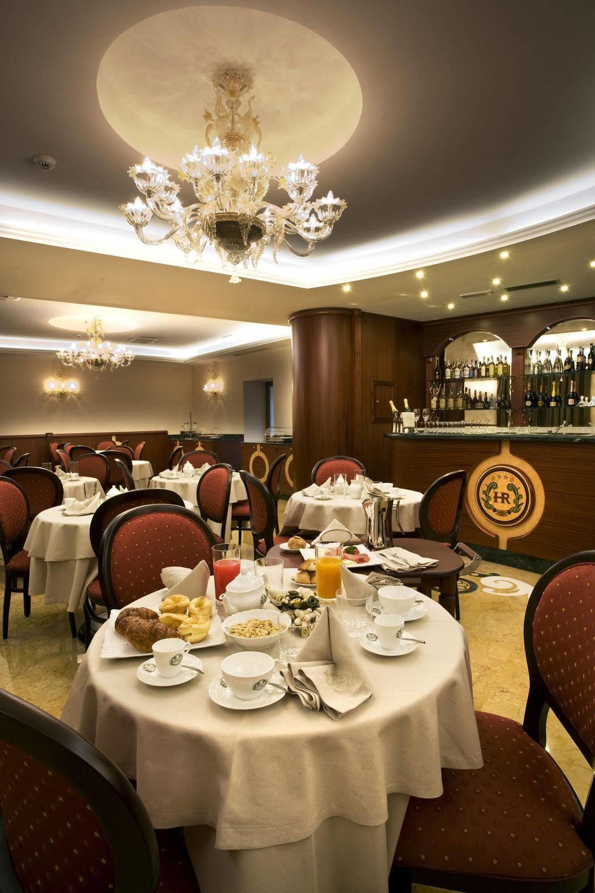 Hotel Rojan Sulmona Exteriör bild